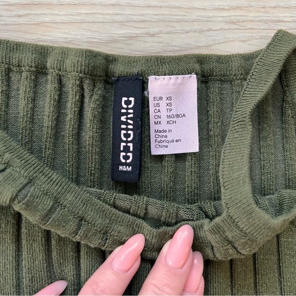 Sweater halter crop top - Picture 2 of 2